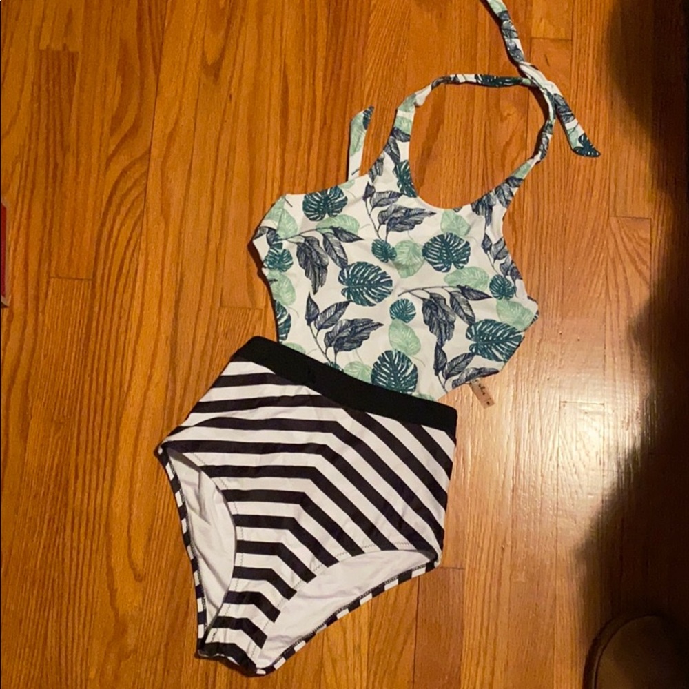 Cupshe one piece bathing suite